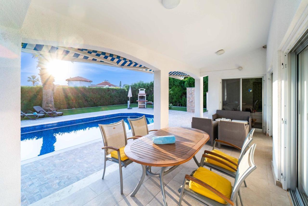 Bungalow Casa Bella By Ezoria Villas Coral Bay Exteriör bild